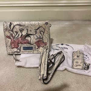 PRADA
Glace Calfskin Rabbit Print Etiquette Flap Opaline Astrale Crossbody Bag